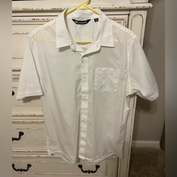 Travis Mathew Other - Travis Matthew Button Down Shirt
